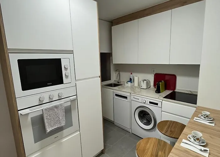 El Balcon De San Lorenzo * خيخون